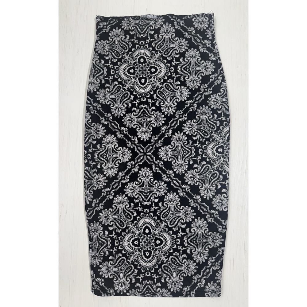 Charlotte Russe Black White Skirt Women's Size XS - Picture 13 of 14